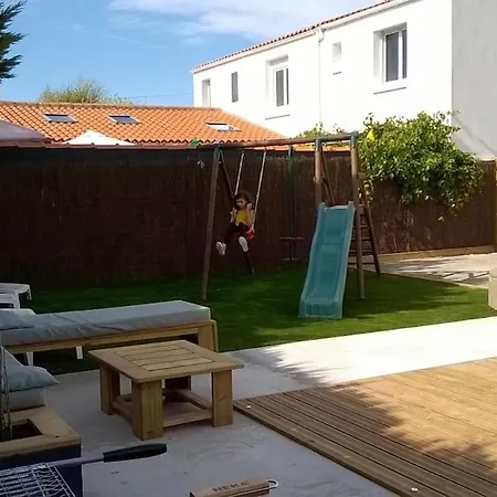 Holiday home Maison Bord De 3 *