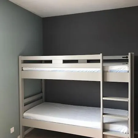 Maison Bord De 3