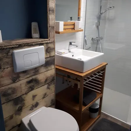 Maison Bord De 3 *